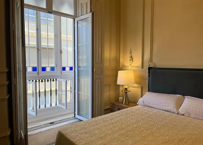 Loles De Cisneros Catedral Apartment *
