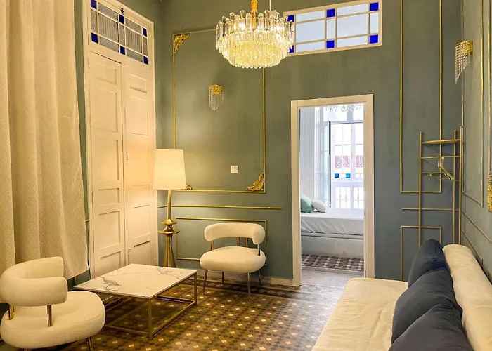 Loles De Cisneros Catedral Apartment