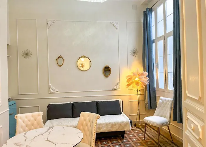 Loles De Cisneros Catedral Apartment *