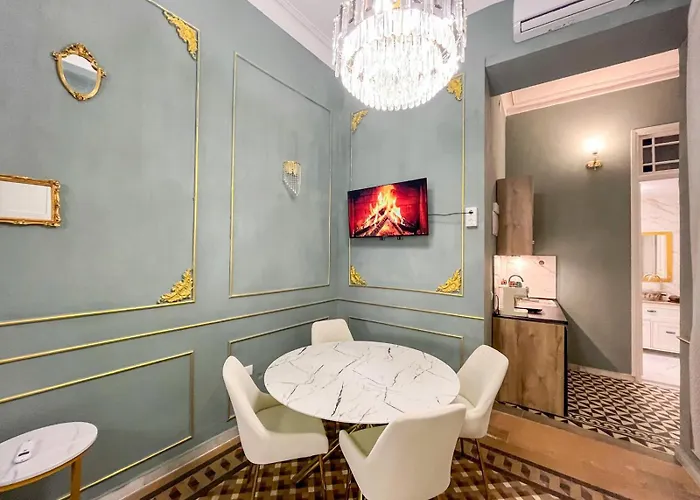 Loles De Cisneros Catedral Apartment *