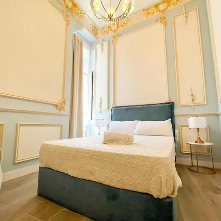 Loles De Cisneros Catedral Apartment Málaga