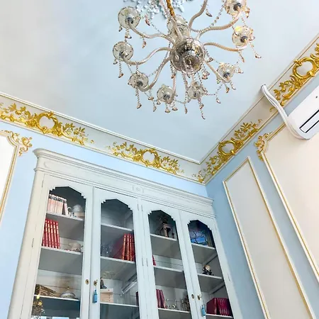 Loles De Cisneros Catedral Apartment