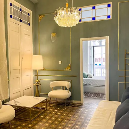 Loles De Cisneros Catedral Apartment