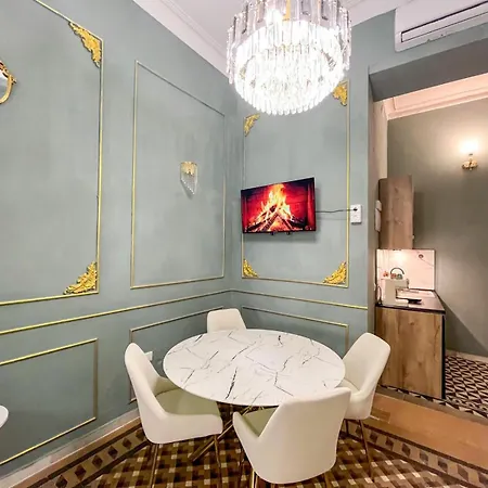 Loles De Cisneros Catedral Apartment *
